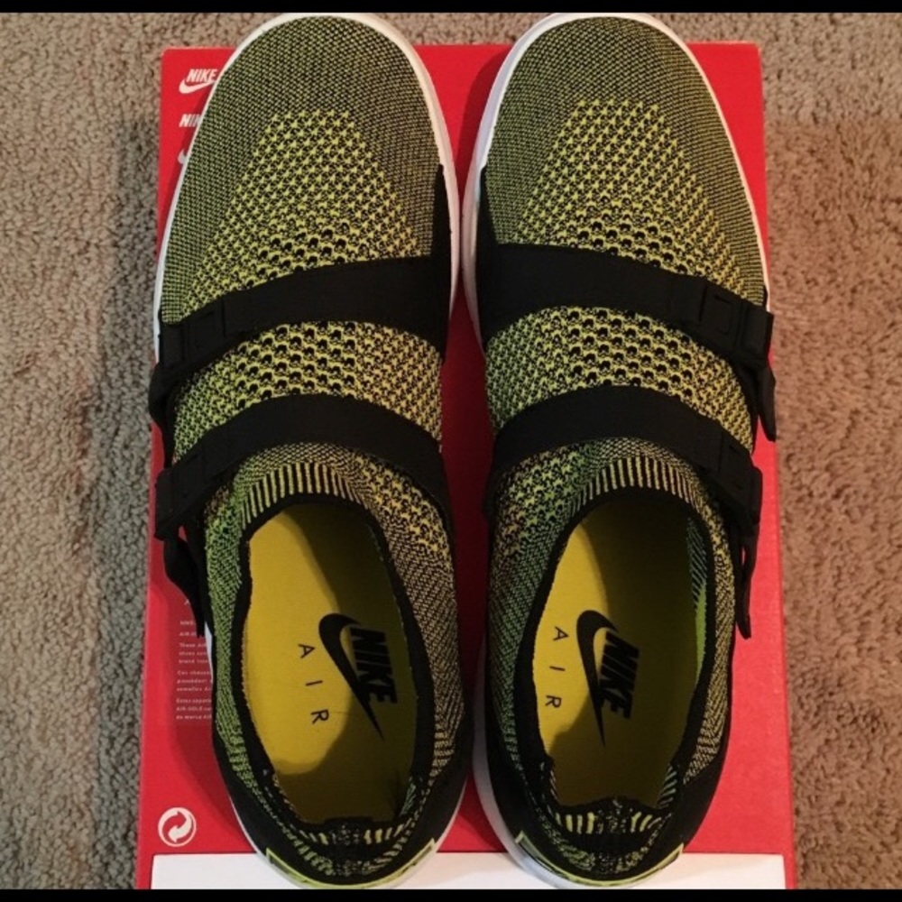 WMNS Nike Air Sockracer Flyknit "Yellow Strike" - Picture 5 of 5